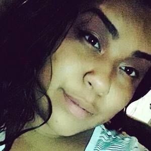 Meet your Posher, Desiree